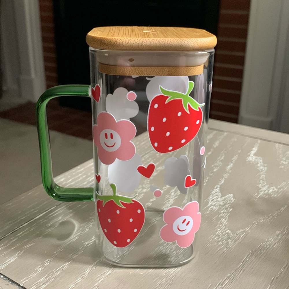Square glass cup